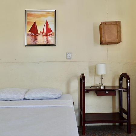 Hostal Los Chamos サン・フアン・デル・スル エクステリア 写真