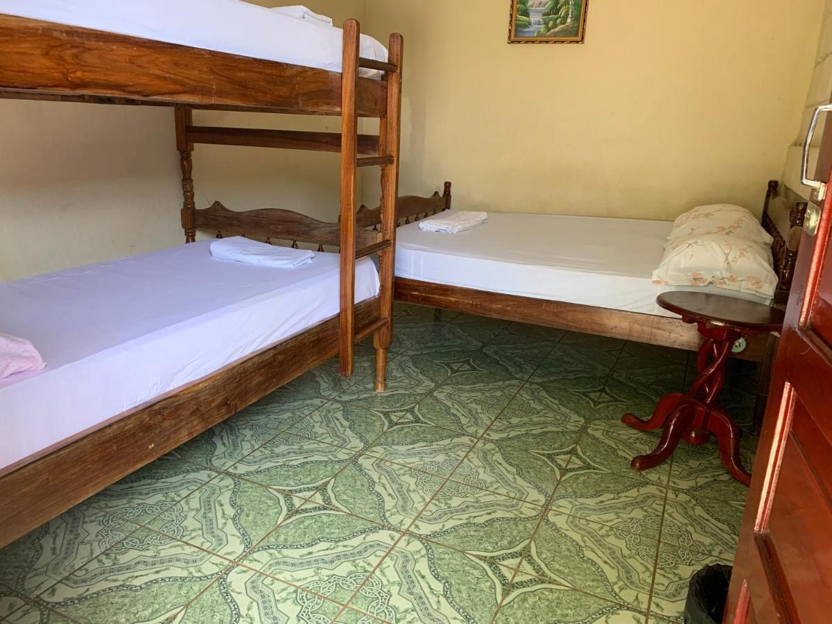 Hostal Los Chamos サン・フアン・デル・スル エクステリア 写真