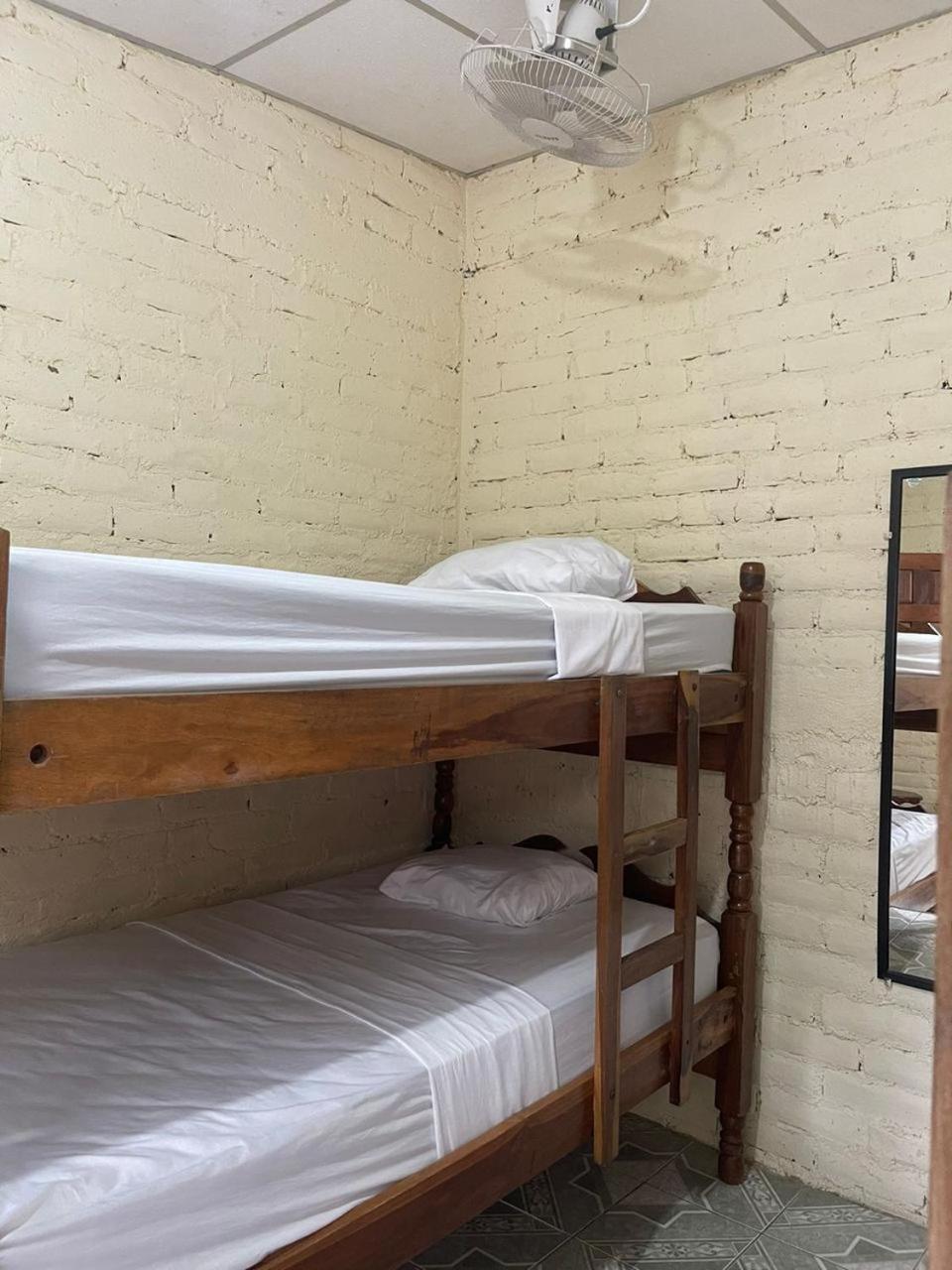 Hostal Los Chamos サン・フアン・デル・スル エクステリア 写真