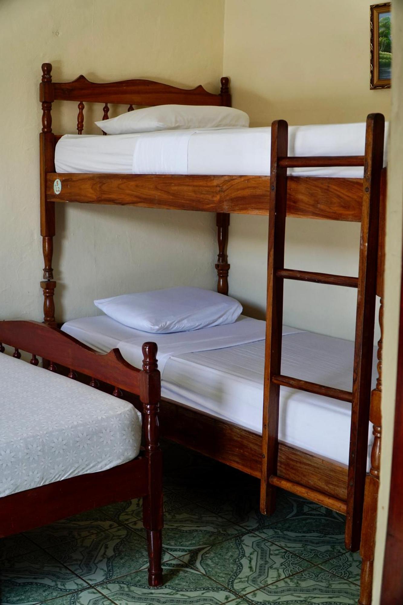 Hostal Los Chamos サン・フアン・デル・スル エクステリア 写真