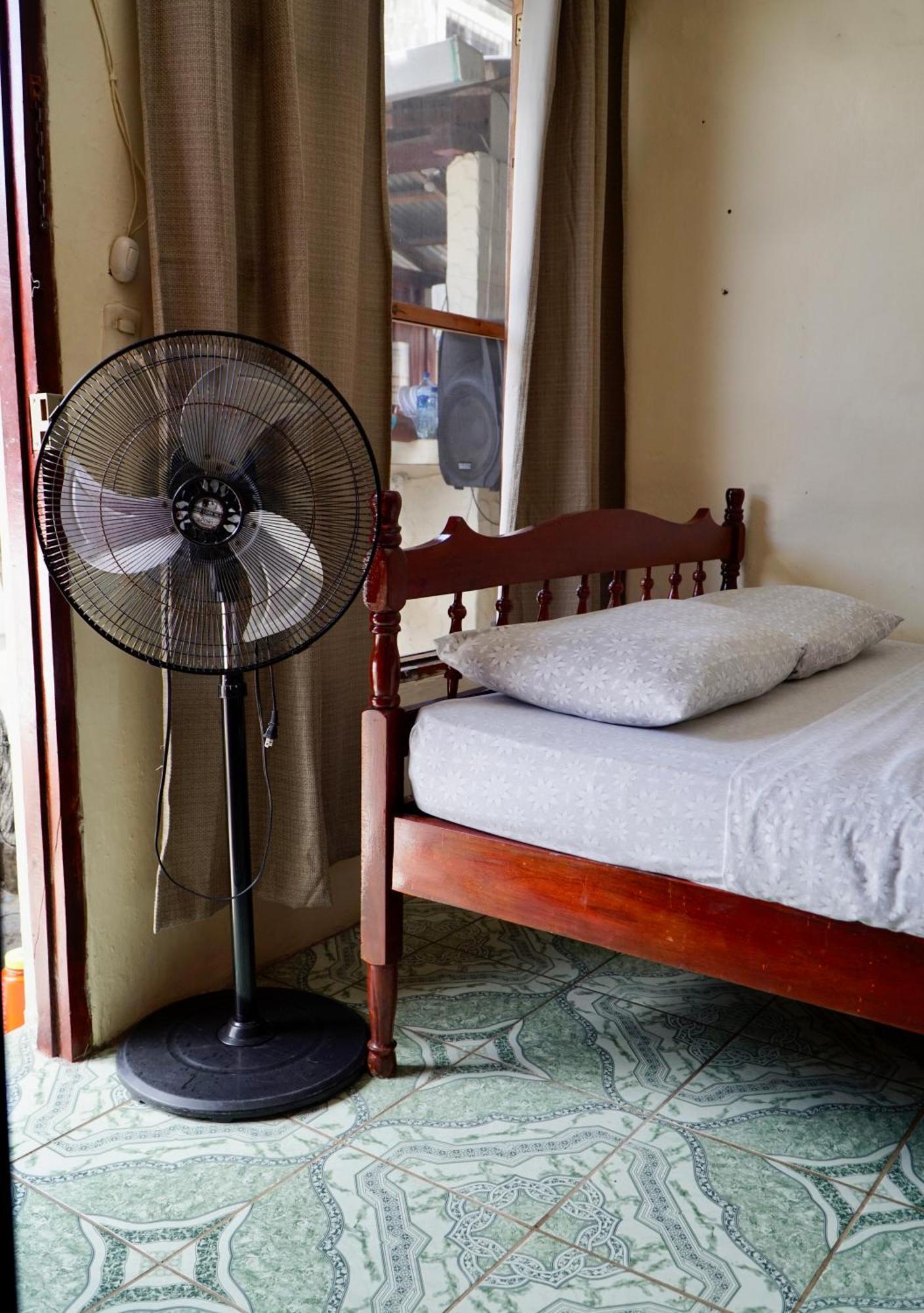 Hostal Los Chamos サン・フアン・デル・スル エクステリア 写真